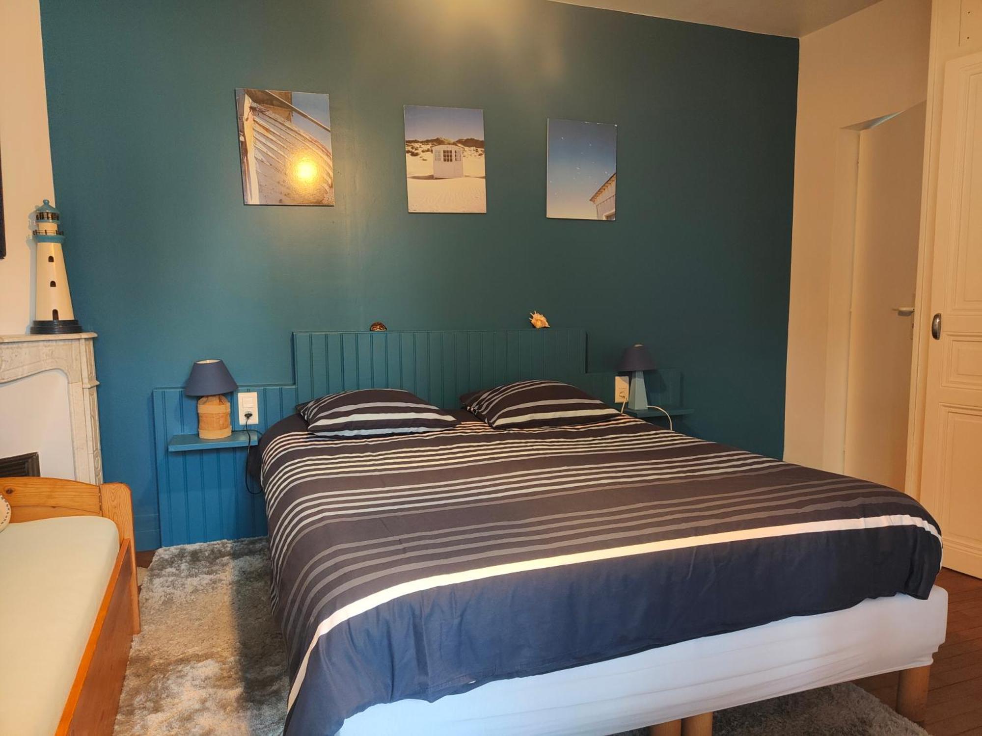 Les Volets Bleus Bed & Breakfast Pornic